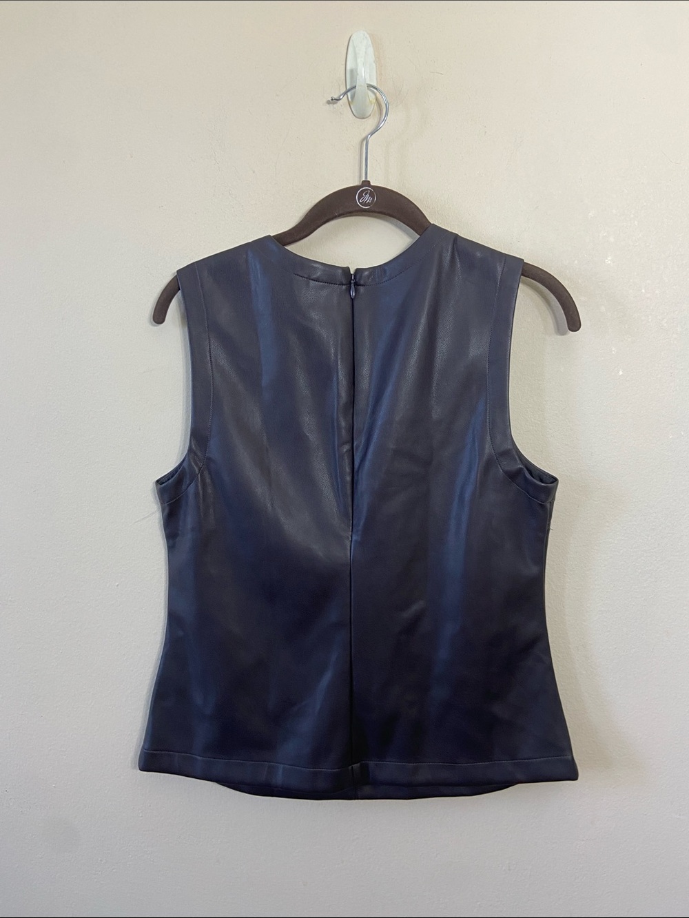 Gap Faux Leather Shell Top Medium Brown Sleeveless Vegan Leather Tank - Picture 4 of 5